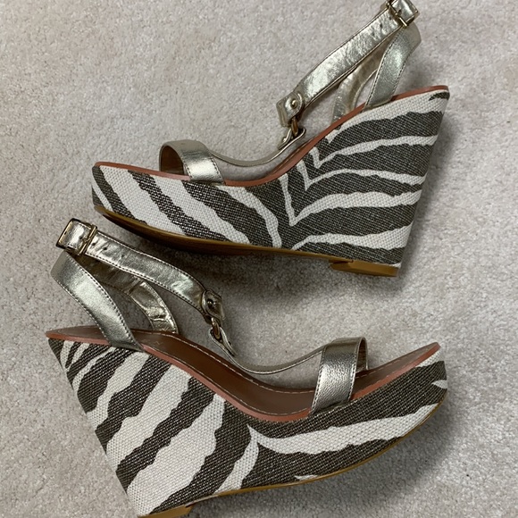 Ralph Lauren wedges NWOB - Picture 6 of 12